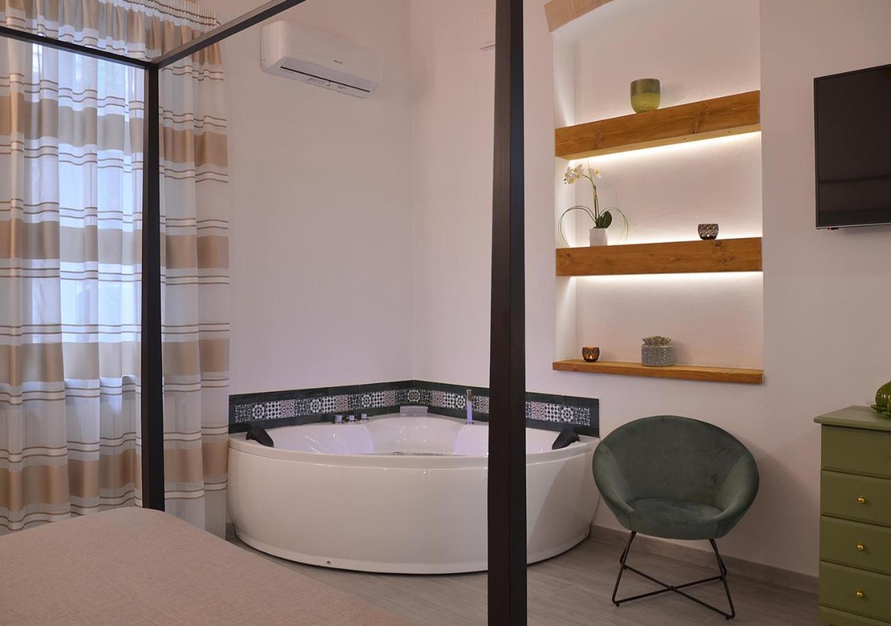 The Court Suites & Spa Taranto Kültér fotó